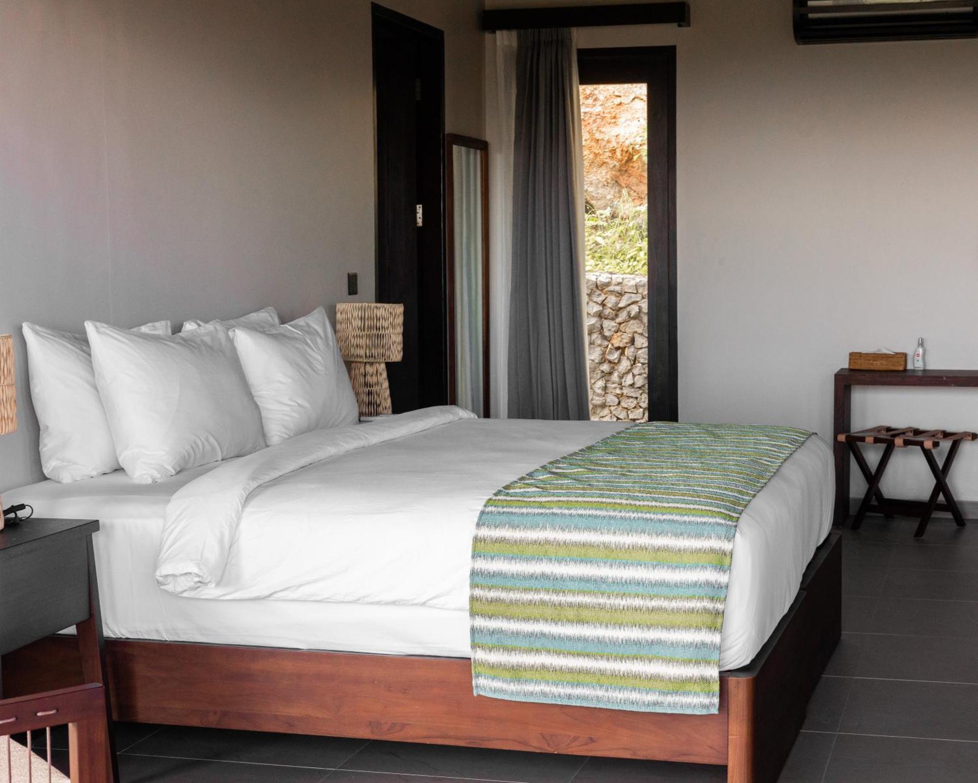 Menjaga Bay Hotel Labuan Bajo Ngoại thất bức ảnh