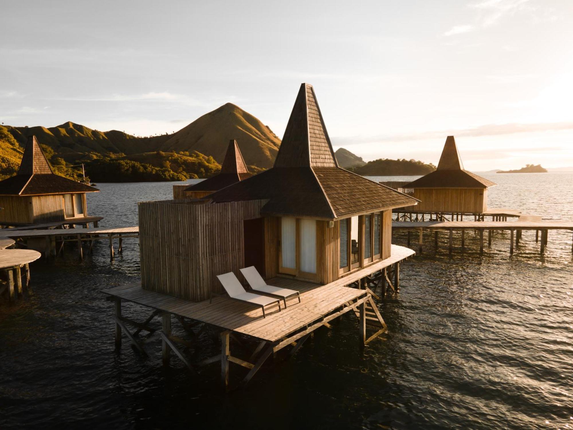 Menjaga Bay Hotel Labuan Bajo Ngoại thất bức ảnh
