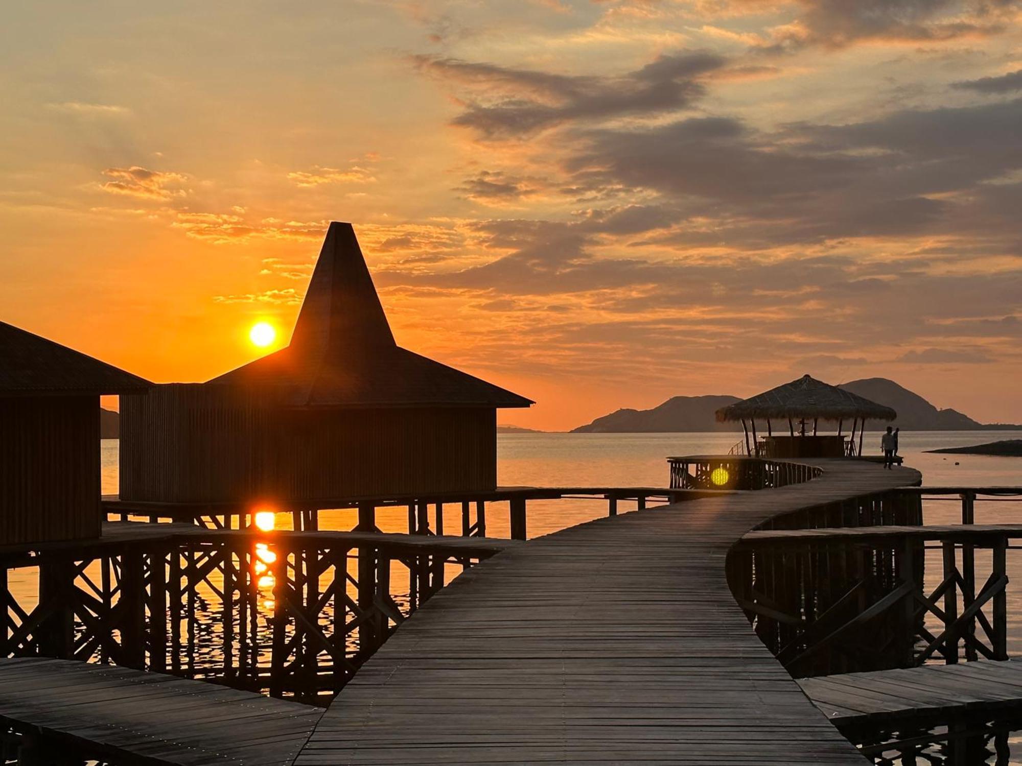 Menjaga Bay Hotel Labuan Bajo Ngoại thất bức ảnh