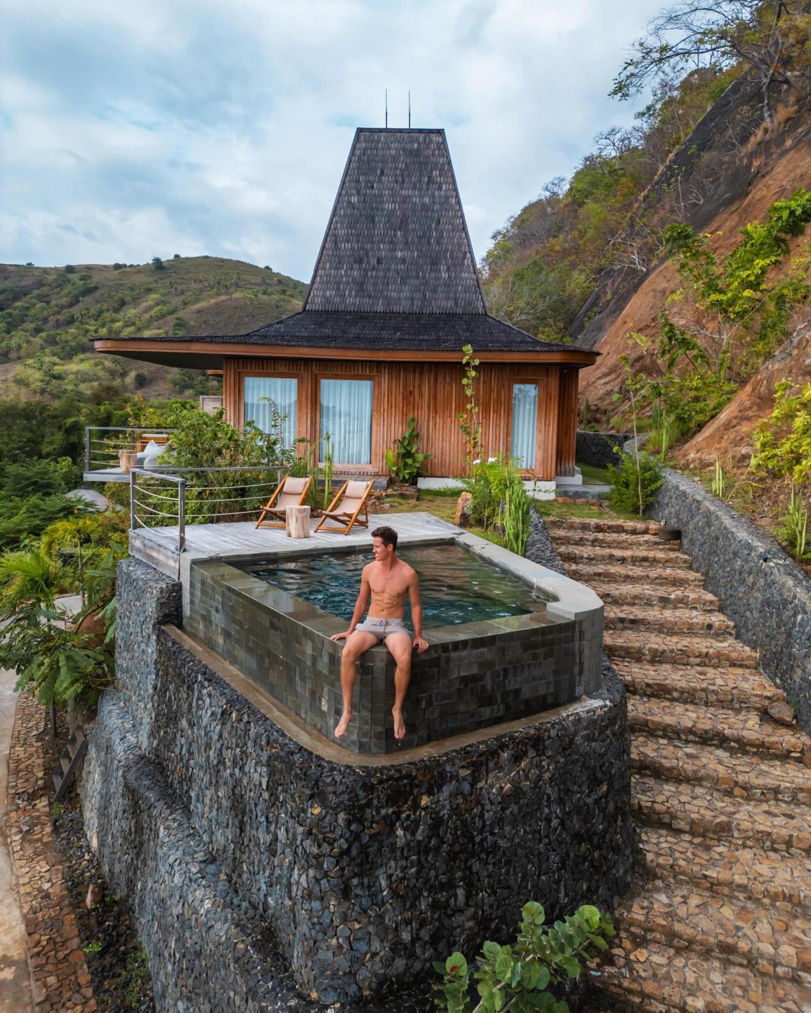 Menjaga Bay Hotel Labuan Bajo Ngoại thất bức ảnh