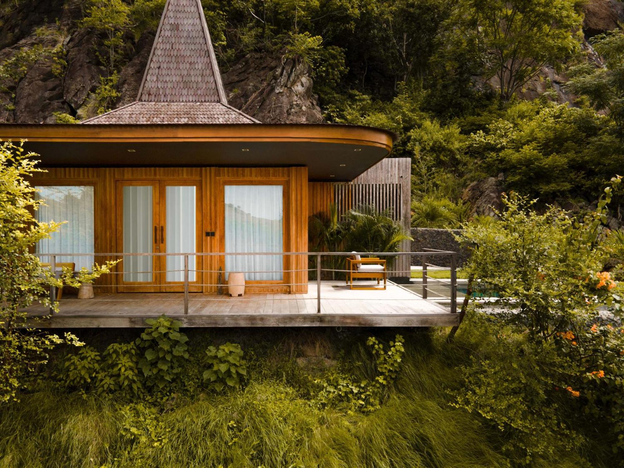 Menjaga Bay Hotel Labuan Bajo Ngoại thất bức ảnh